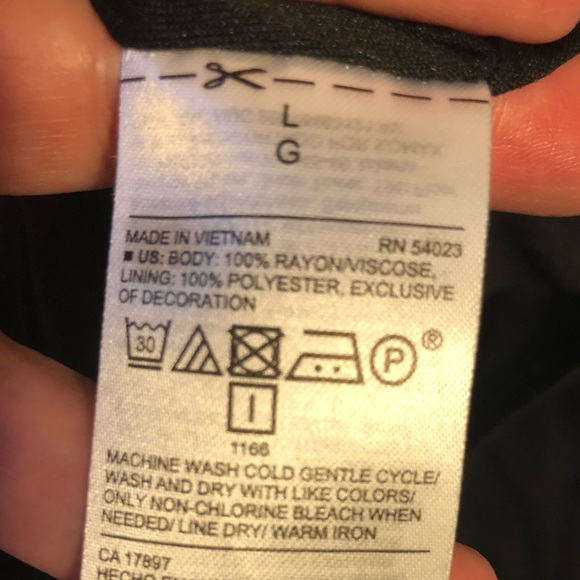 Old Navy Pleated Dress - Picture 7 of 7